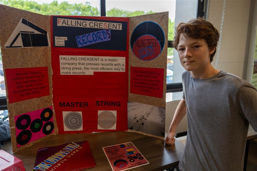 Young entrepreneurs showcase ideas